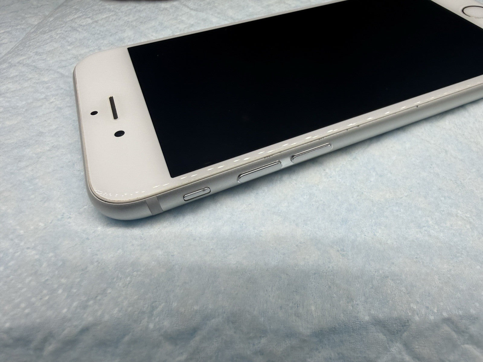 Apple iPhone 6s 32GB Silver Unlocked Verizon iOS Battery health 77%