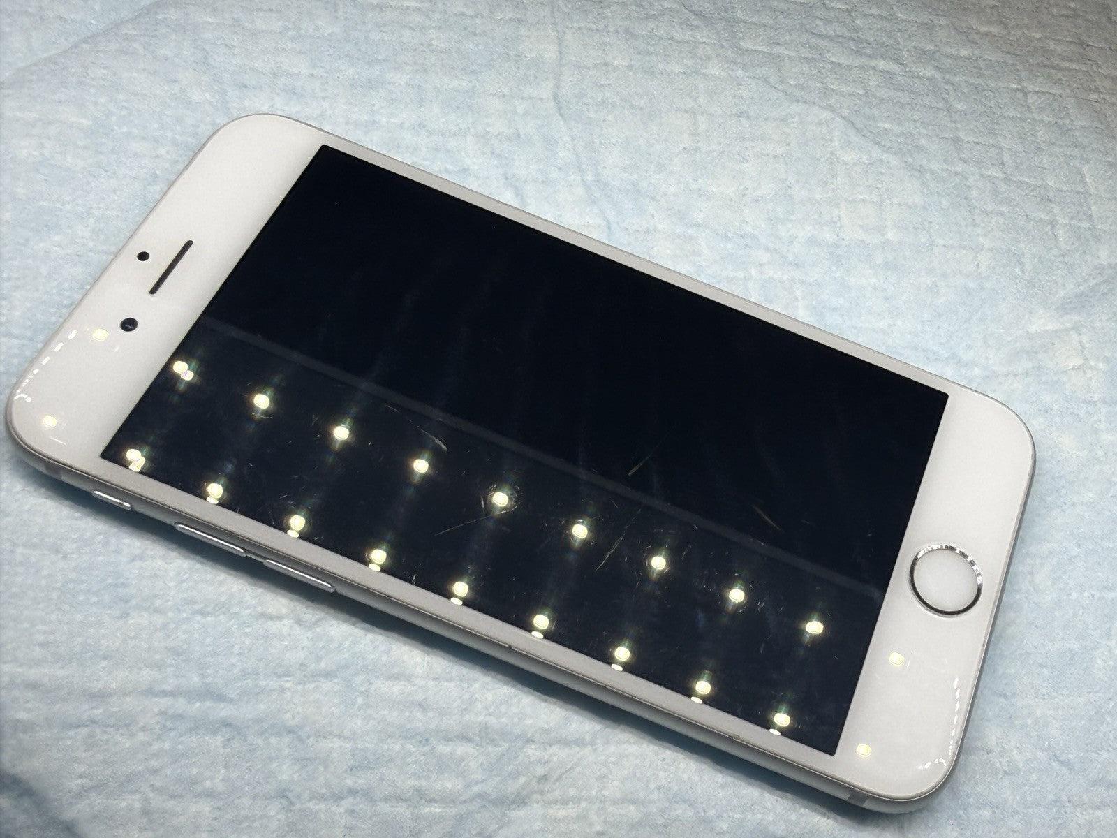 Apple iPhone 6s 32GB Silver Unlocked Verizon iOS Battery health 77%