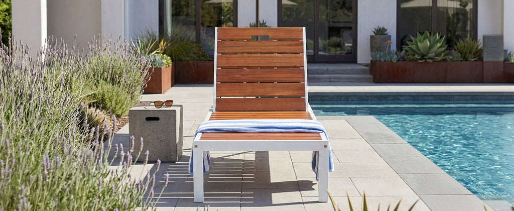Outdoor Chaise Lounge Acacia Wood Steel Frame White Brown 78.7