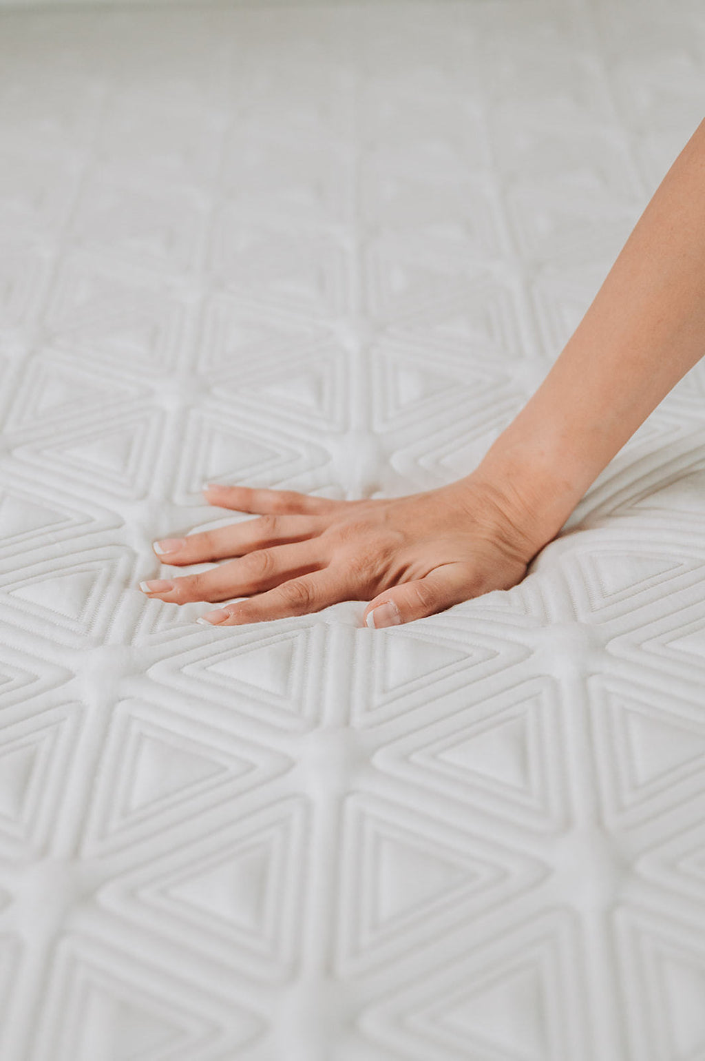8" Gel Memory Foam Mattress Twin XL White Dark Gray