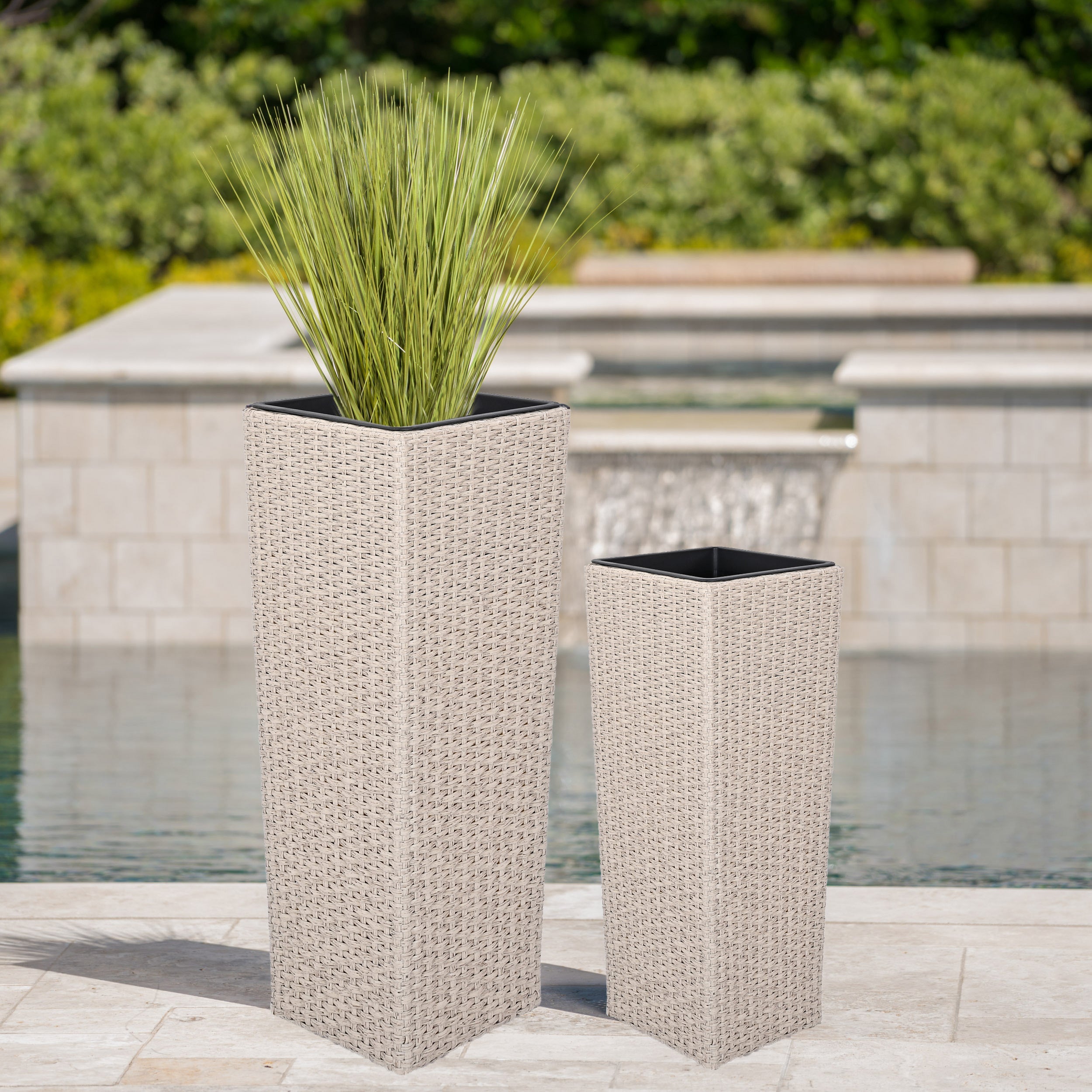 Outdoor PE Wicker Flower Pots 2-Piece Set Beige
