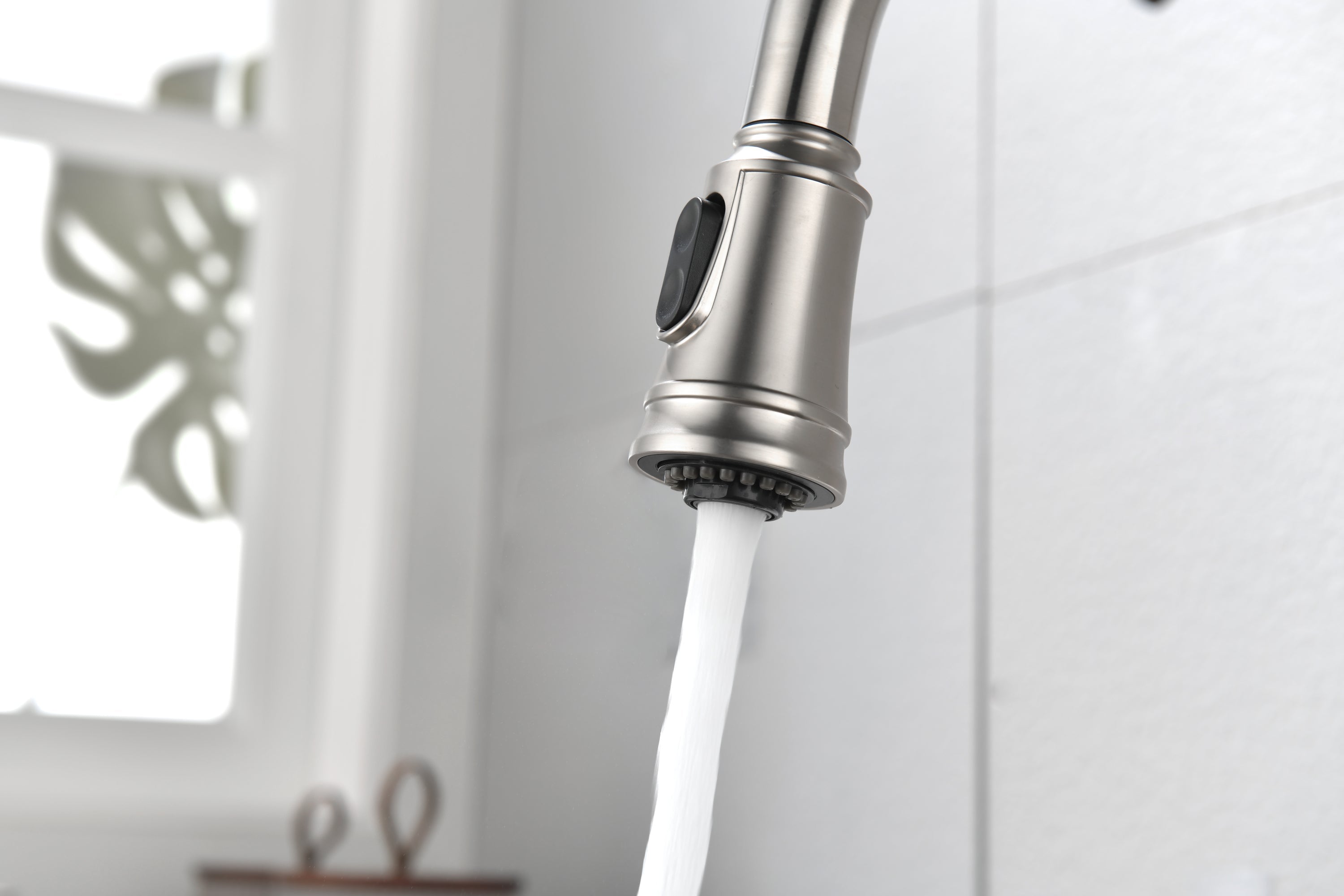 Single Handle High Arc Pull Out Kitchen Faucet, Single Level Stainless Steel