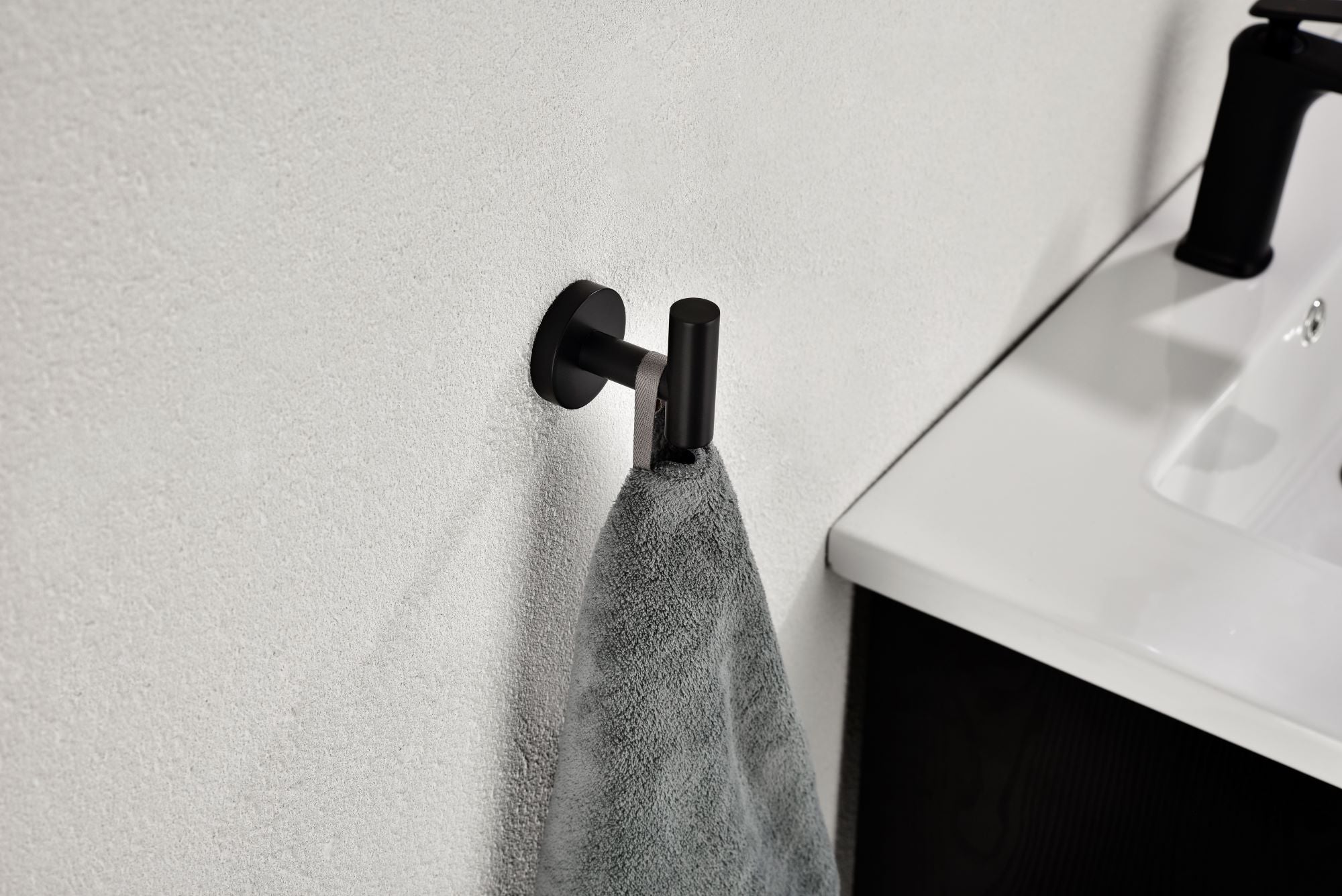 Stainless Steel Wall-Mounted Towel Hooks 2-Pack Bathroom